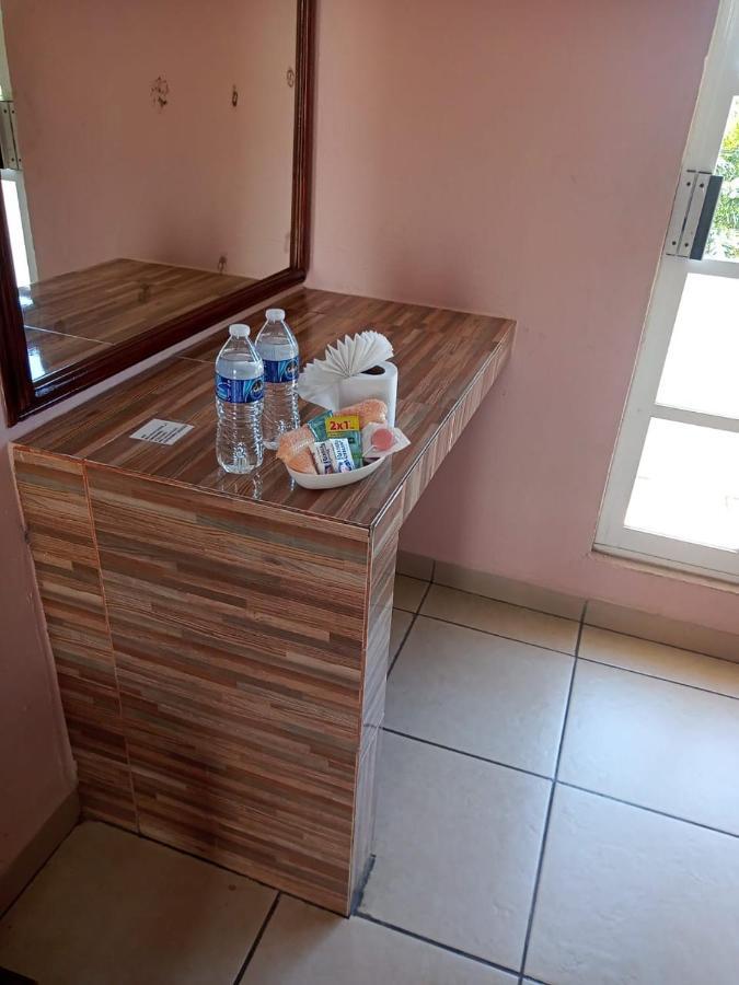 Hotel Casa Juanita Puerto Escondido  Bagian luar foto